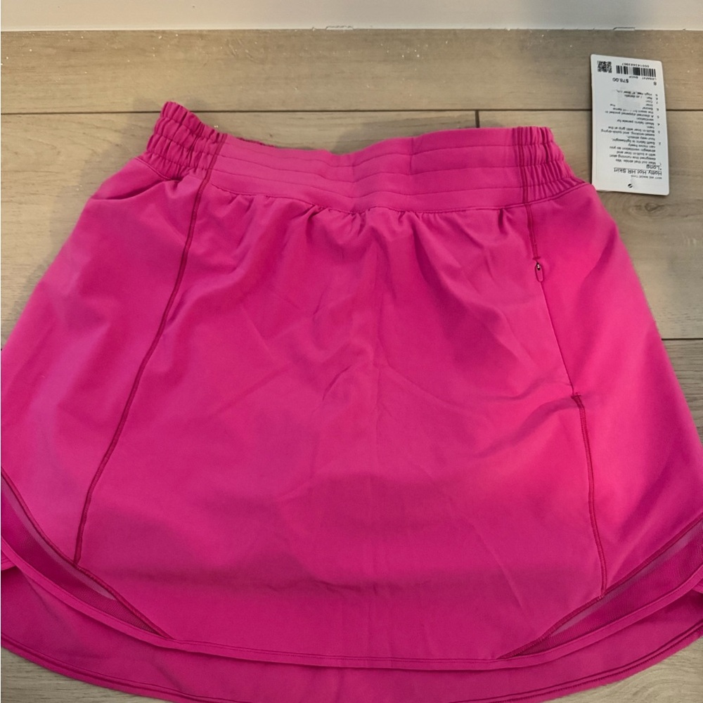 Lululemon Pink Hotty Hot HR Skirt - Size 8 NWT
